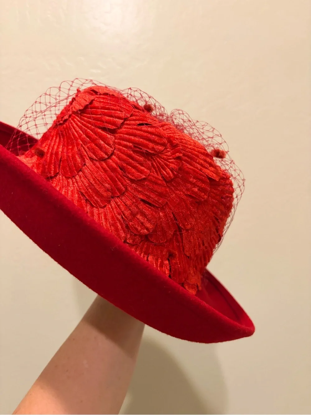 Wool Red Floral Appliqué Veiled Women's Hat